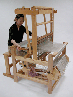 東京手織機 繊維デザインセンター